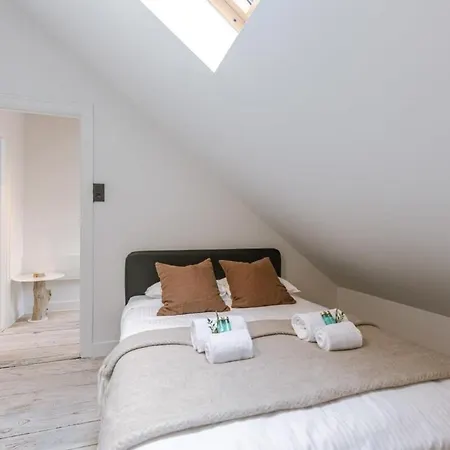 Huswell - Charming House In With Free Parking Tatil Evi *