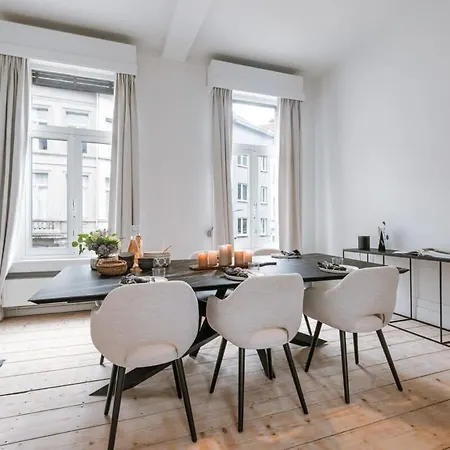Huswell - Charming House In With Free Parking Anvers